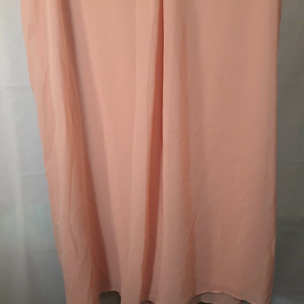 BCBGmaxazria Tank Top Light Pink Large with V-neck - Picture 4 of 8